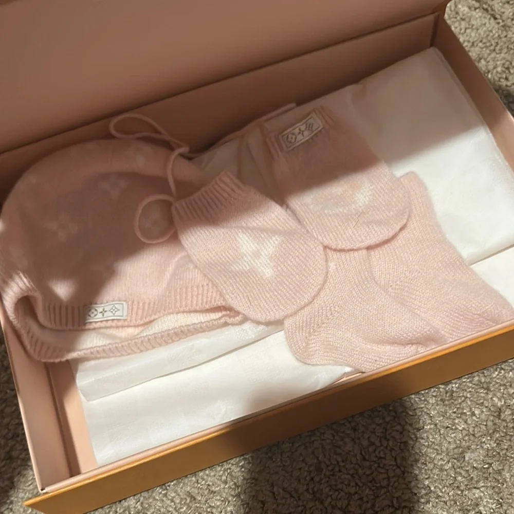 LV Pink Baby Hat, Mittens, and Socks Set - Picture 6 of 6
